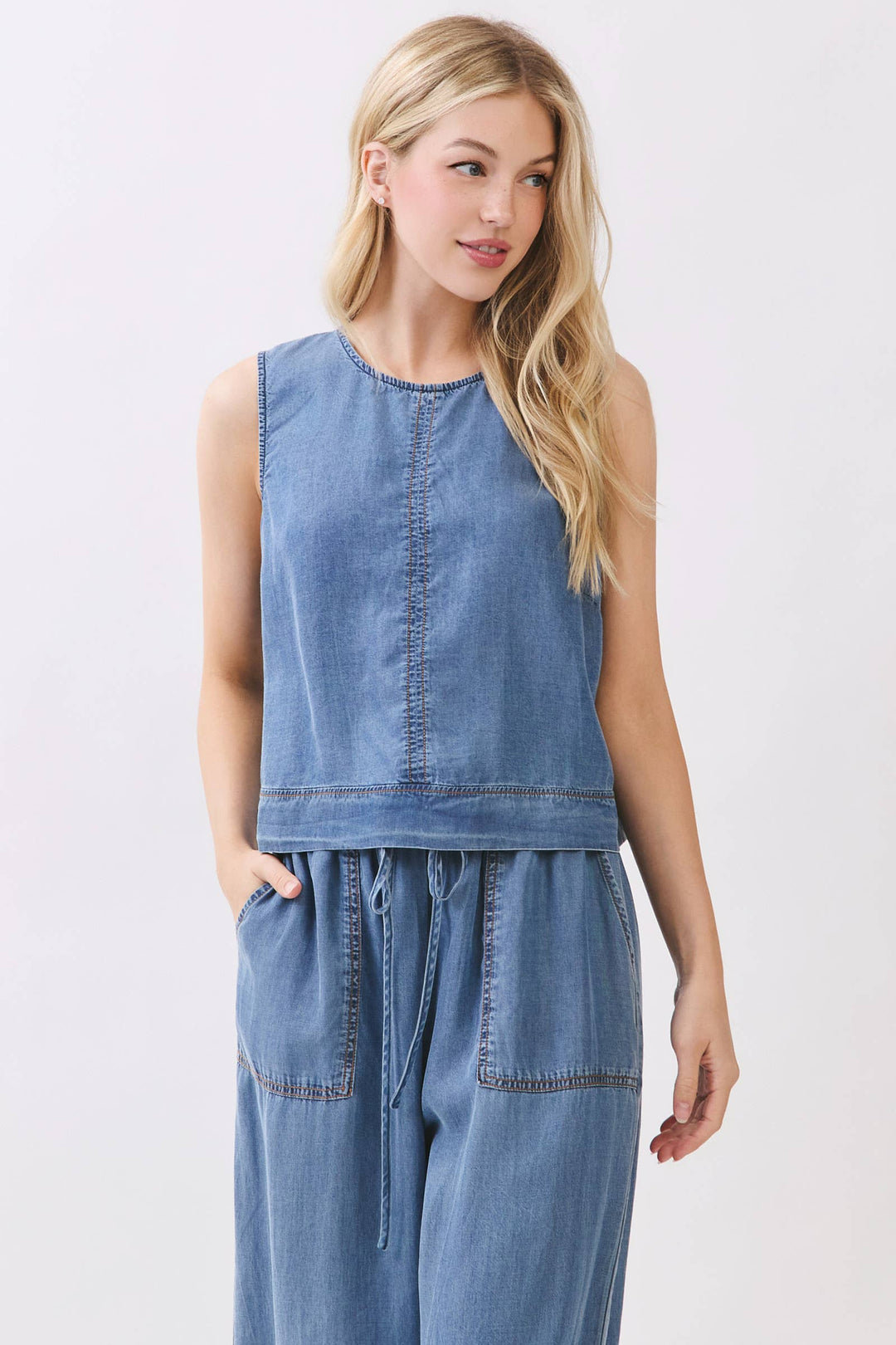 Mia’s Chambray Pants