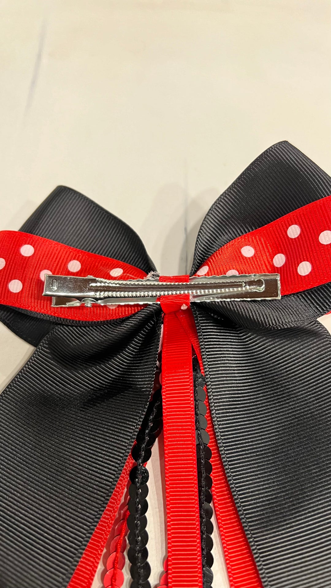 Minnie’s Red Bow